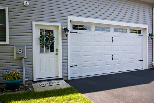 24/7 Emergency Garage Door Panel Replacement experts in Cashmere, WA